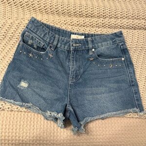 Stylish Star-Embellished Women's Denim Shorts